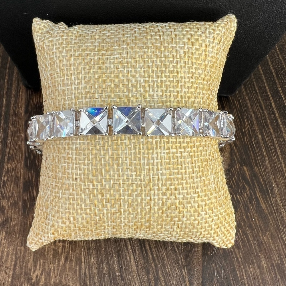 Beautiful Cubic Zirconia & 925 Vintage Like Bracelet 7 1/4” B31